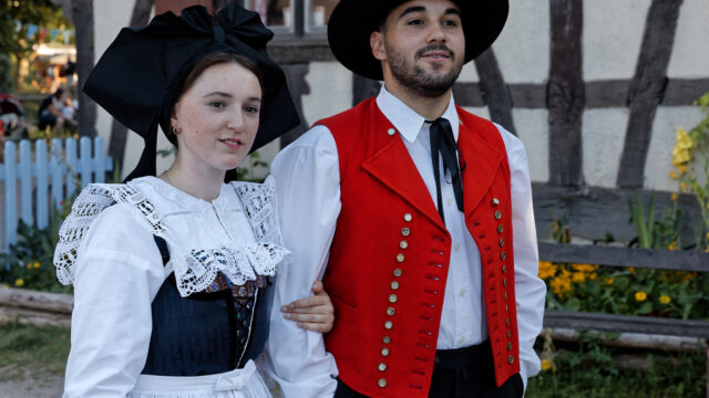 Une noce haute en couleurs à l'Écomusée